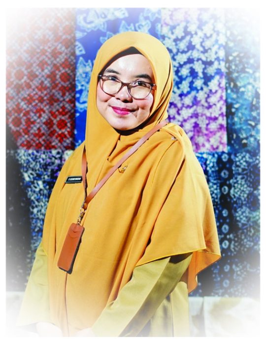 Rr. Retno Kusumo Wardani. S.S.